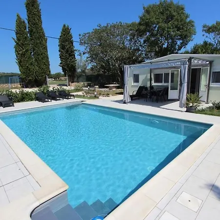 Donna With Swimming Pool Rovinj