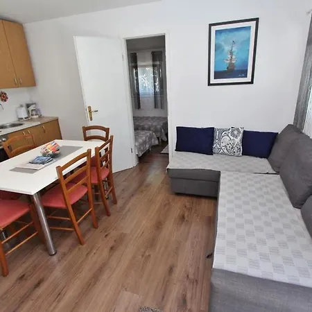 Apartment Donna With Swimming Pool *